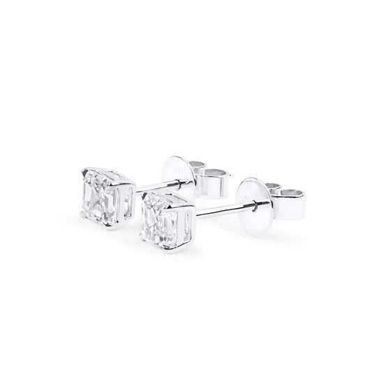 Orecchino a bottone con diamante bianco taglio cuscino da 1,00 ct