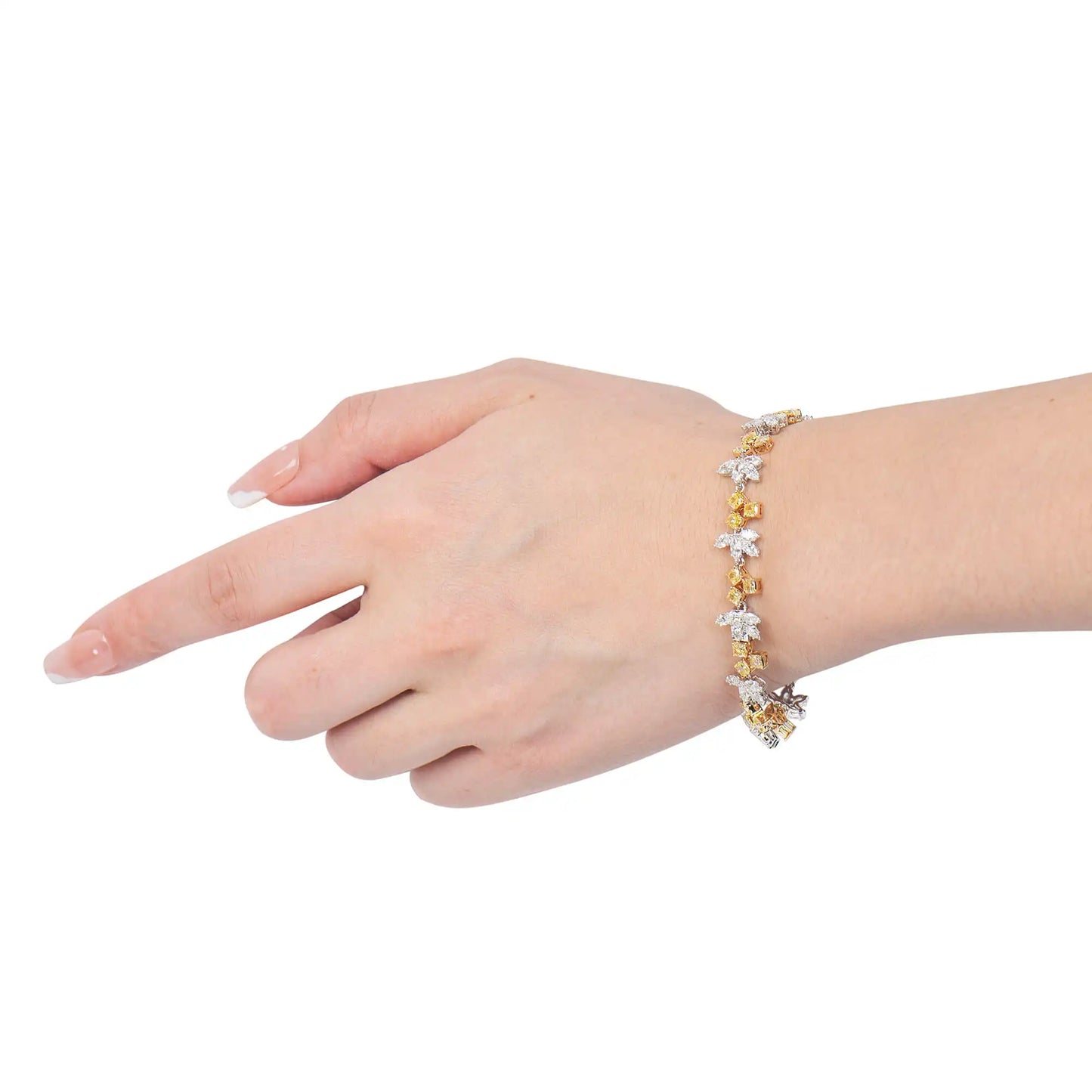 10.68ct Fancy Yellow And White Diamond Bracelet