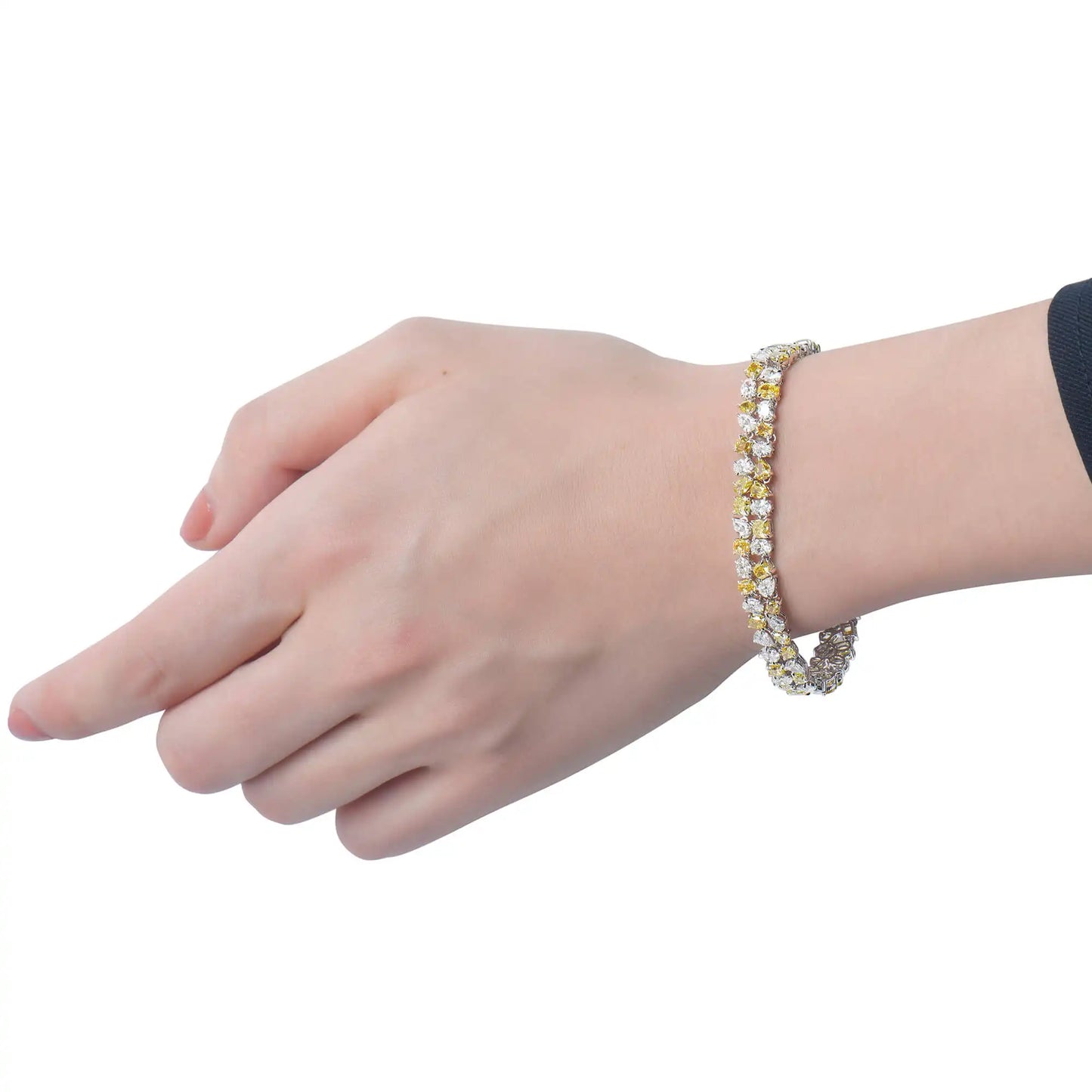 14.65ct Fancy Yellow And White Diamond Bracelet