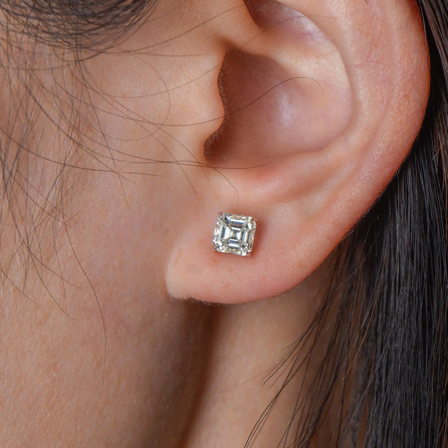 2.02ct White Cushion Cut Diamond Earring