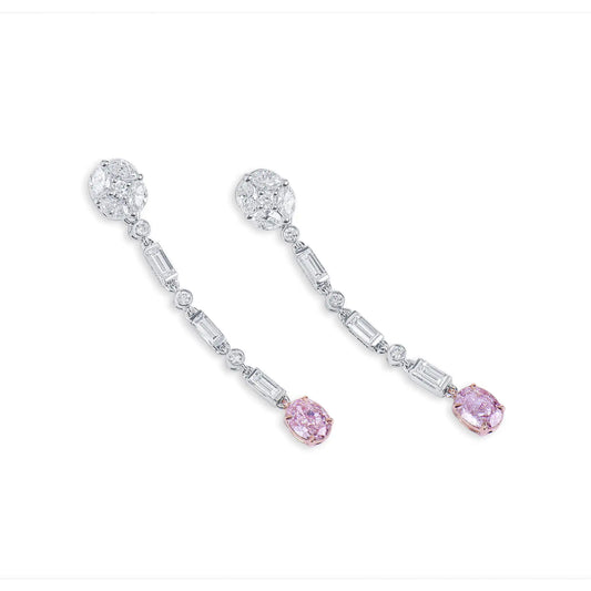 Orecchino pendente con diamanti rosa chiaro e bianchi da 2,58 ct
