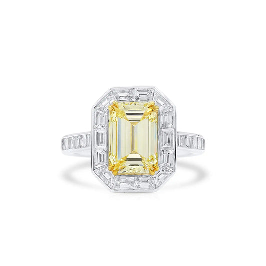 4.62 Radiant Cut Fancy-Colored light-Yellow Diamond Ring