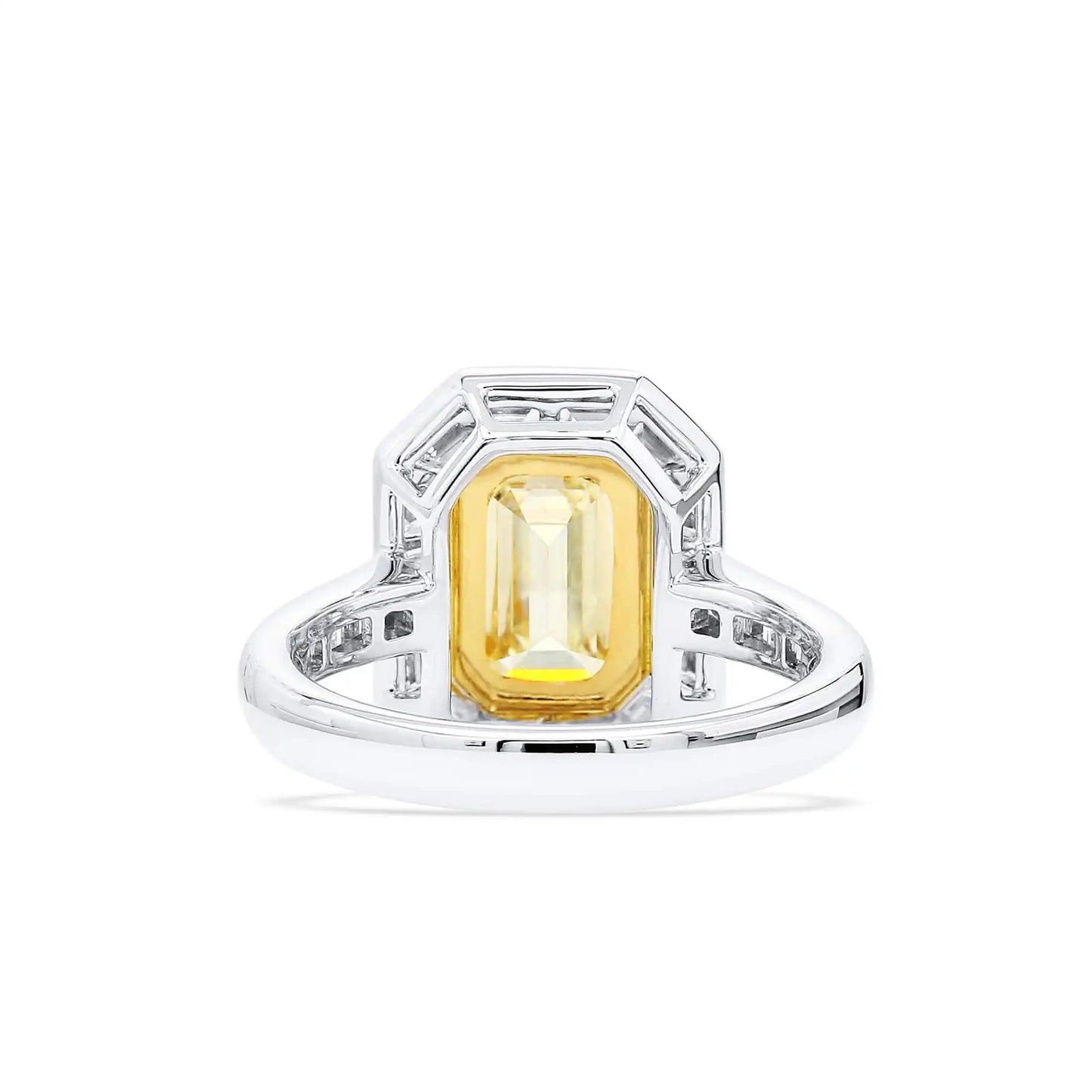 4.62 Radiant Cut Fancy-Colored light-Yellow Diamond Ring
