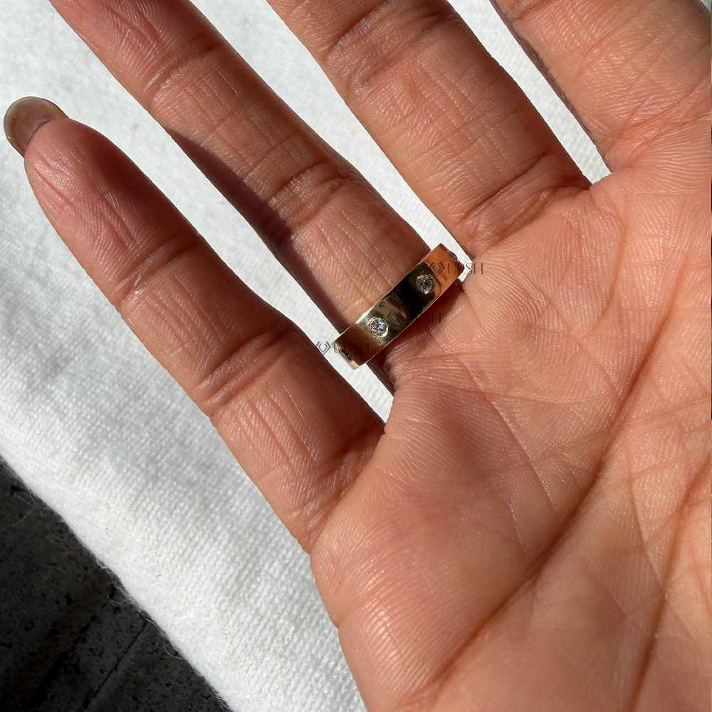 Under-finger view displaying solid comfort-fit inner shank and uniform band thickness